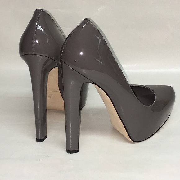 Brian Atwood Maniac Pump 39 - Picture 4 of 7